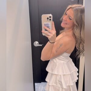 Meet your Posher, Kira